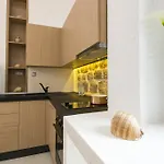 Konukevi Hvar Maris 4*