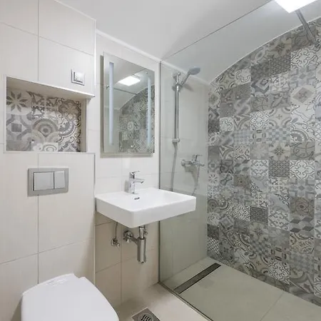 Hvar Maris 4*