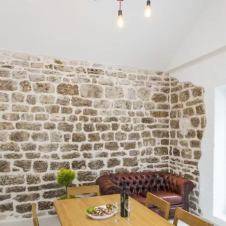 Hvar Maris 4*