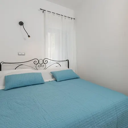 Hvar Maris Πανσιόν Χβαρ