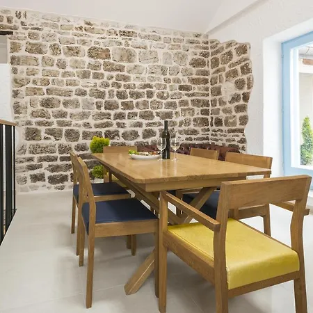 Hvar Maris