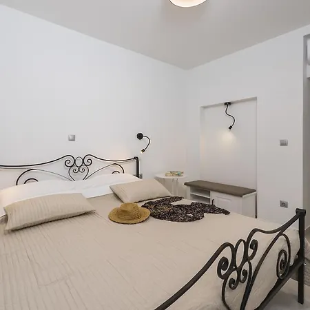 Πανσιόν Hvar Maris Χβαρ