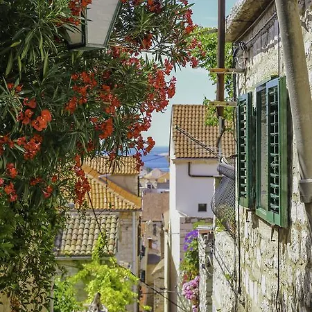 Hvar Maris Vendégház 4*